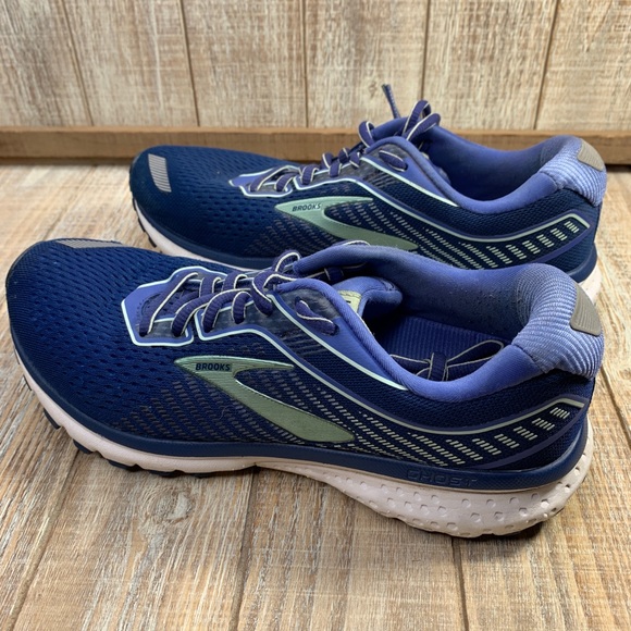 Brooks Shoes Brooks Ghost 2 Running Shoes Size 7 Poshmark